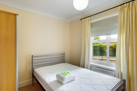 2 bedroom flat to rent, Russell Road, Cranbourne, Basingstoke, RG21