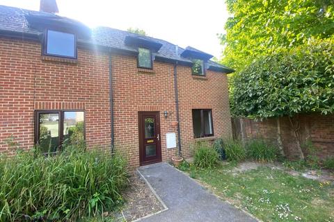 2 bedroom end of terrace house to rent, Armstrong Close, Gosport, PO12