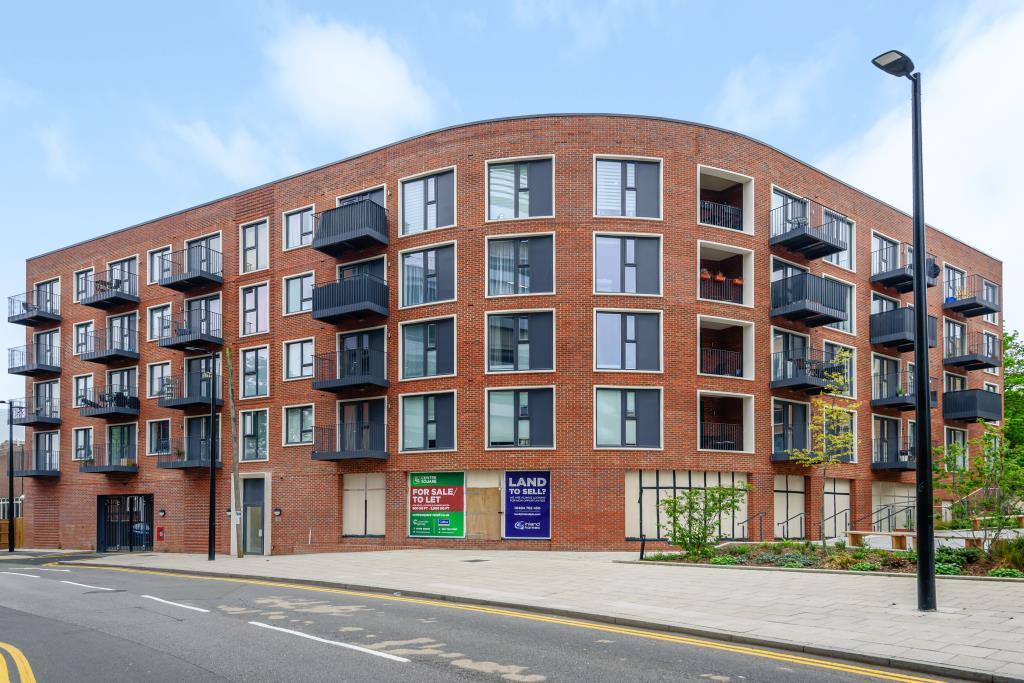 High Buckinghamshire, HP11 1 bed apartment to rent £1,100