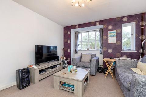 1 bedroom apartment for sale, Garlands Road, REDHILL, Surrey, RH1