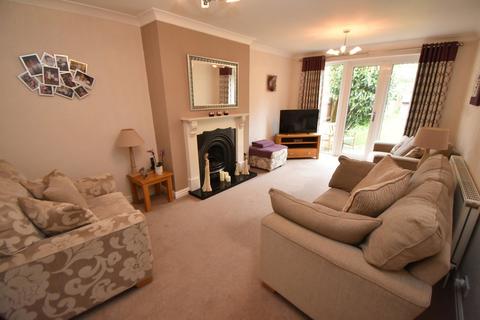 131 Cropthorne Road, Shirley, Solihull, B90 3JL