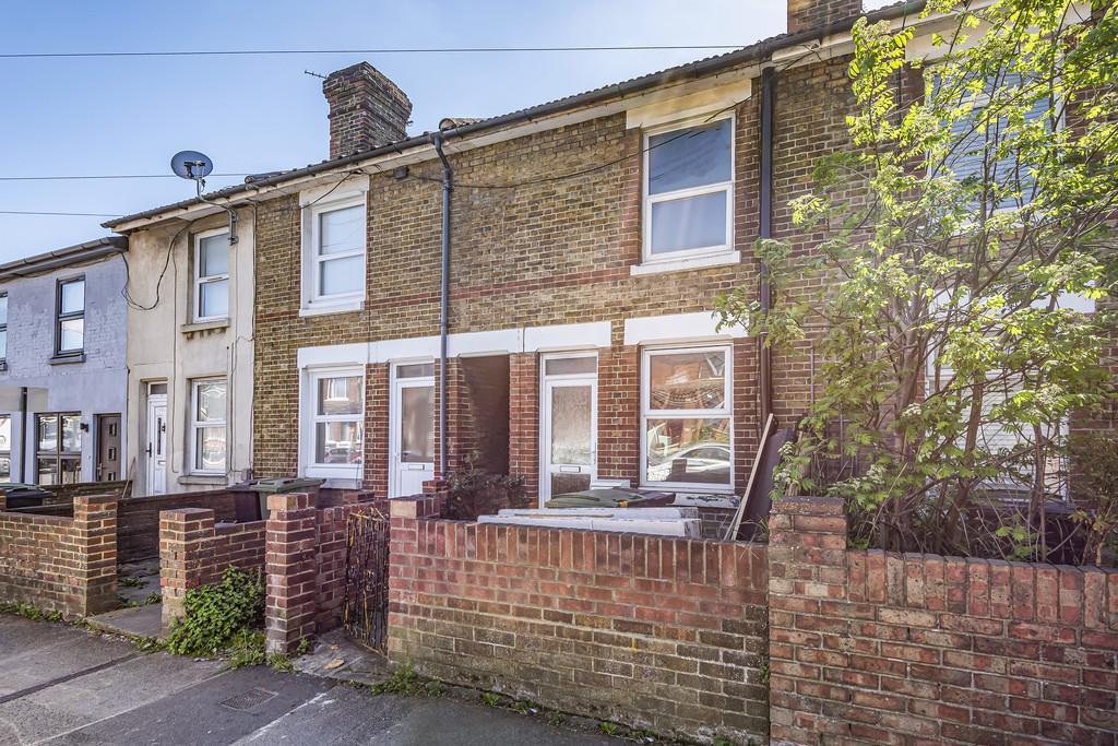 Tonbridge Road, Barming 2 bed terraced house £210,000