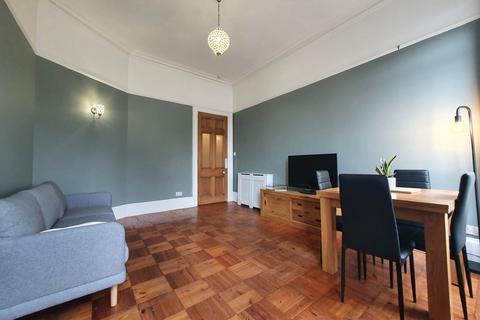 2 bedroom apartment to rent, Rosemount Place Flat B, Aberdeen