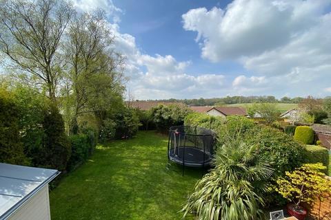 71 Clevedon Road, Failand, Bristol, BS8 3UL