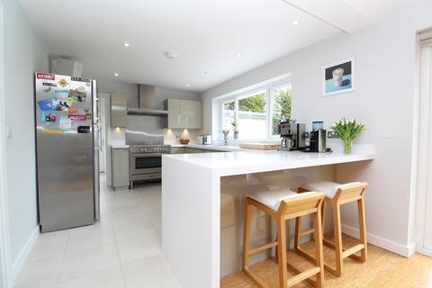 71 Clevedon Road, Failand, Bristol, BS8 3UL