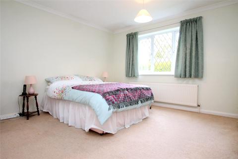 19 Cedar Drive, Fleet, GU51 3HD