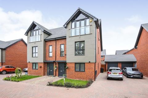 10 Cornhill Walk, Nuneaton, CV10 0LH