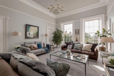 24 Blacket Place, Edinburgh, EH9 1RL