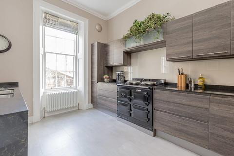 24 Blacket Place, Edinburgh, EH9 1RL