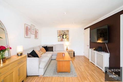51 Vignoles Road, Romford, RM7 0DT