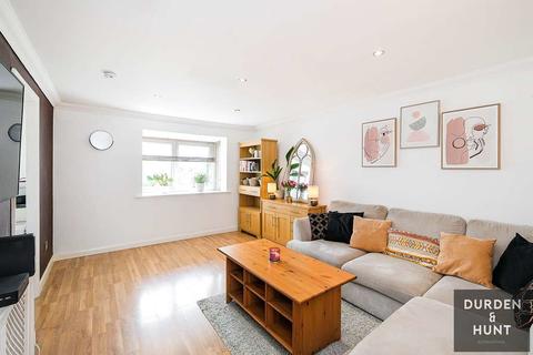 51 Vignoles Road, Romford, RM7 0DT
