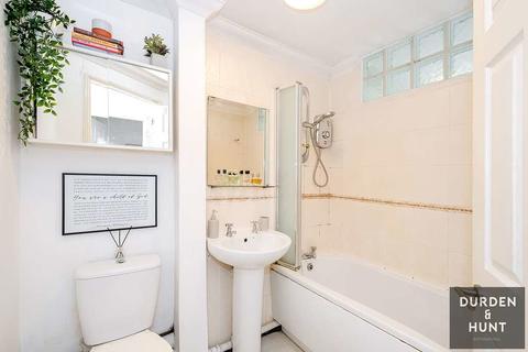 51 Vignoles Road, Romford, RM7 0DT