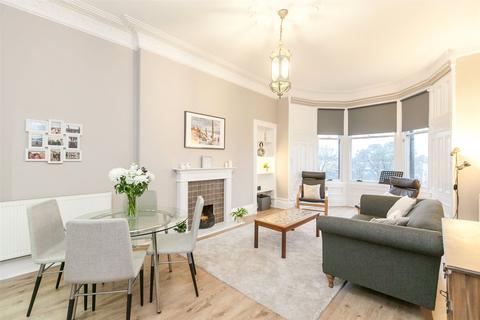 2 bedroom flat to rent, Inverleith Gardens, Edinburgh, EH3
