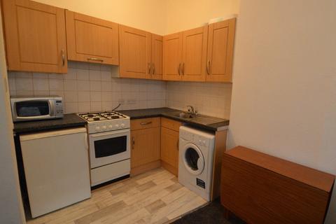 1 bedroom flat to rent, Albion Place, Edinburgh, EH7