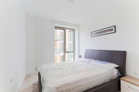 2 bedroom apartment to rent, Kelson House, Royal Wharf, London, E16