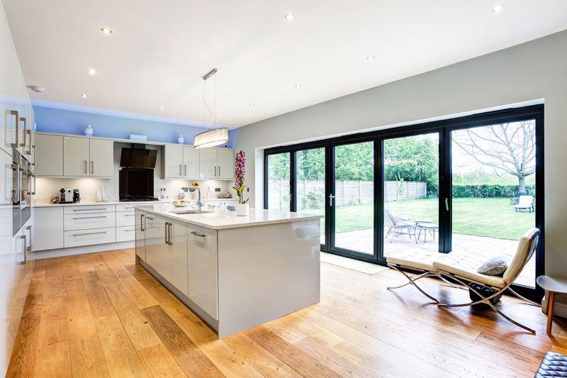 Dining kitchen