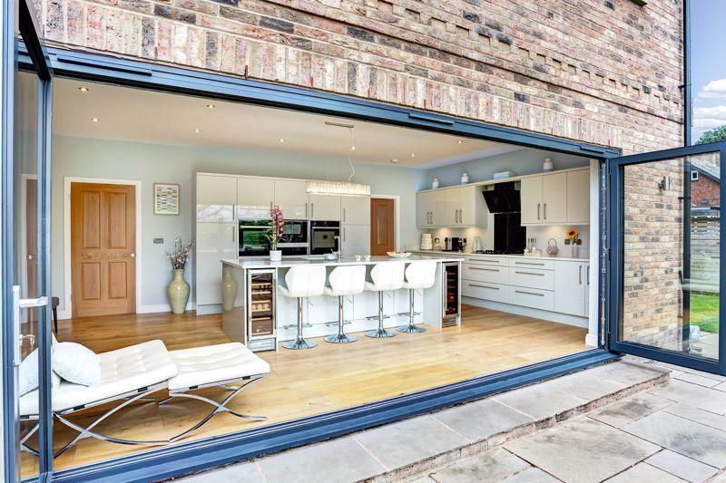 Dining kitchen from