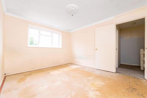 17 Lingey Close, Sidcup, DA15 8EG