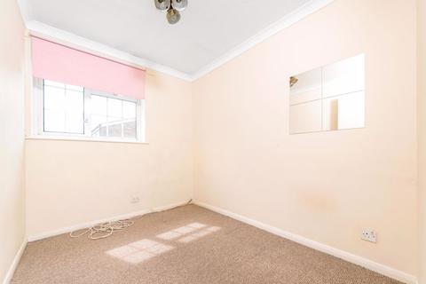 17 Lingey Close, Sidcup, DA15 8EG