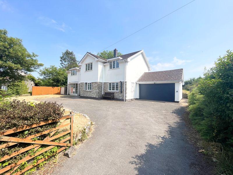 7 Heol Y Nant, Llandow, Vale of... 5 bed detached house £645,000