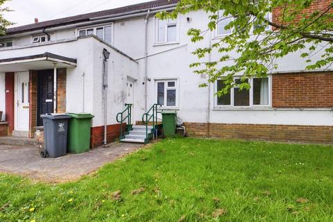 2 bedroom ground floor flat for sale - Keyston Road, Fairwater, Cardiff CF5 3NF
