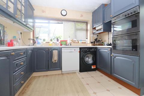 22 Bunyans Close, Luton, LU3 2PX