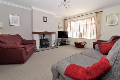 3 bedroom semi-detached house for sale, Stratford Drive, Aldridge, WS9 8LJ