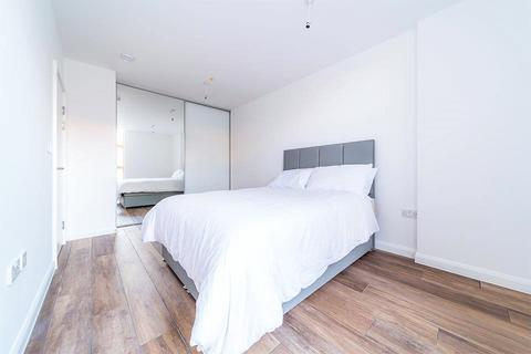 1 bedroom apartment to rent, Queen Street, Maidenhead, Berkshire, SL6