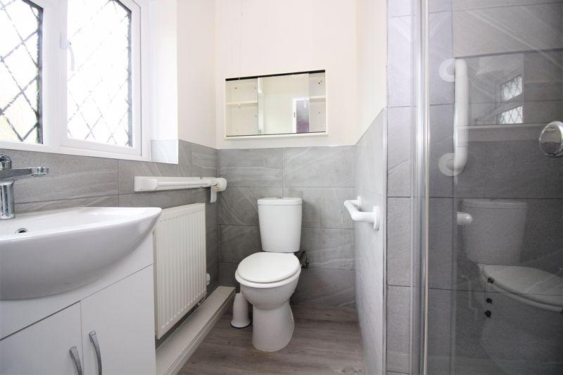 En-Suite to Bedroom