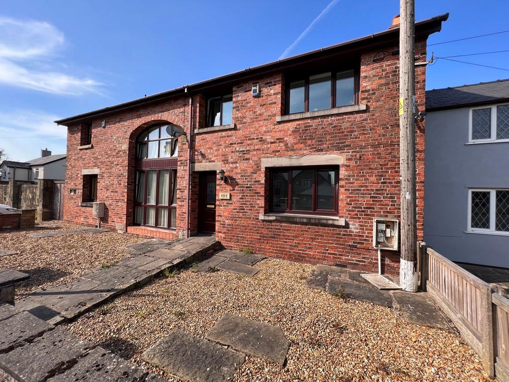 Chain House Lane, Whitestake, Preston, PR4 3 bed terraced house £795