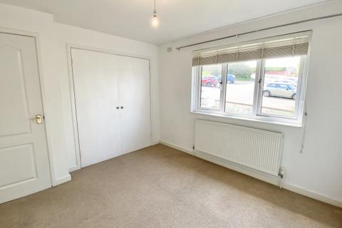 8 Fernleigh Crescent, Wadebridge, PL27 7JJ
