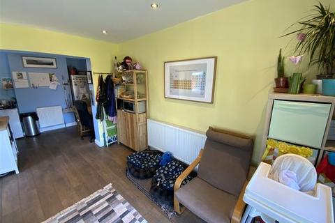 50 Handsworth Crescent, Sheffield, S9 4BP