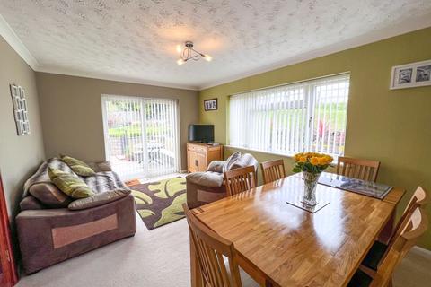 11 Beechwood Drive, Eaton, Congleton, CW12 2NQ