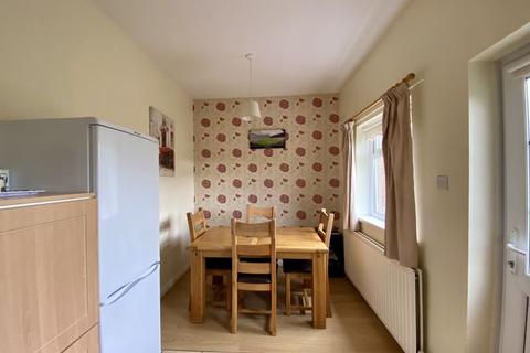 2 bedroom end of terrace house for sale - Balkwell Avenue, North Shields