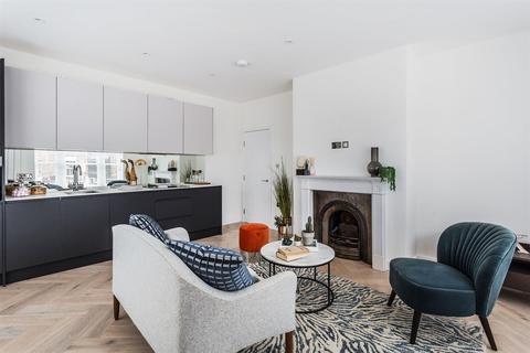 1 bedroom ground floor flat for sale - Apex House, Main Road, Edenbridge