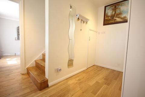 1 Crabtree Avenue, Romford, RM6 5EX