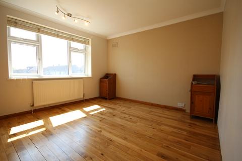 1 Crabtree Avenue, Romford, RM6 5EX