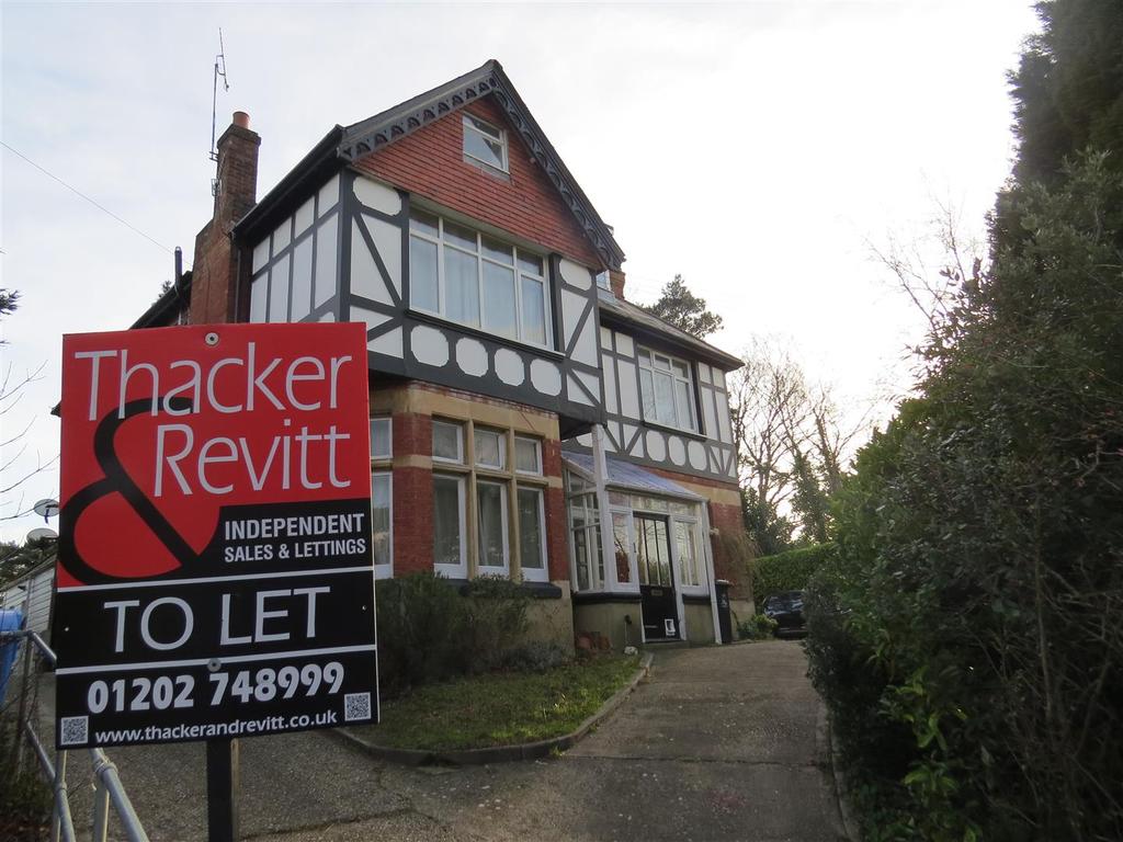 Durrant Road, Lower Parkstone, Poole 1 bed flat £865 pcm (£200 pw)