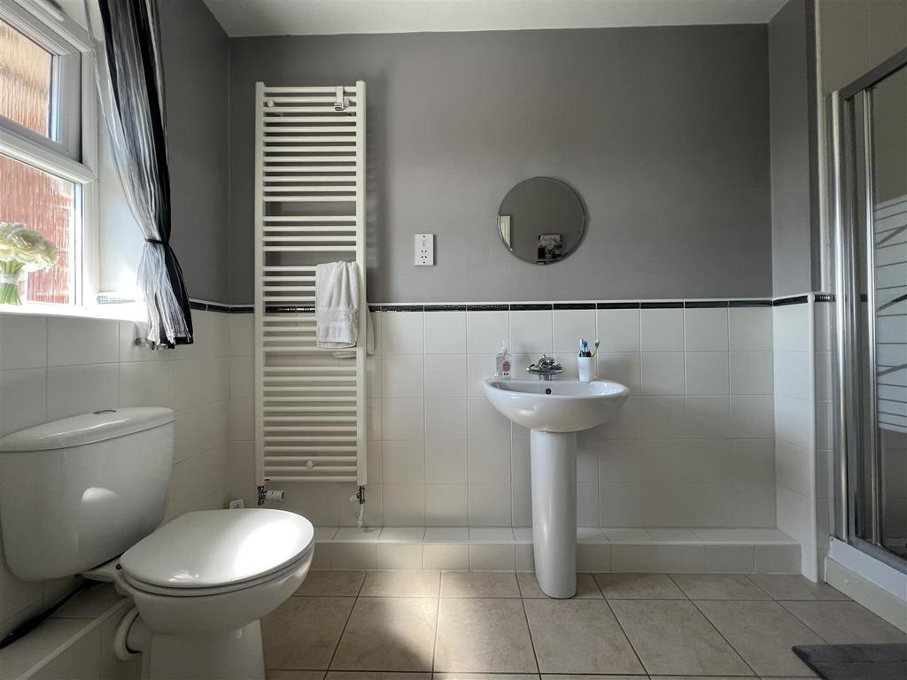 Ensuite