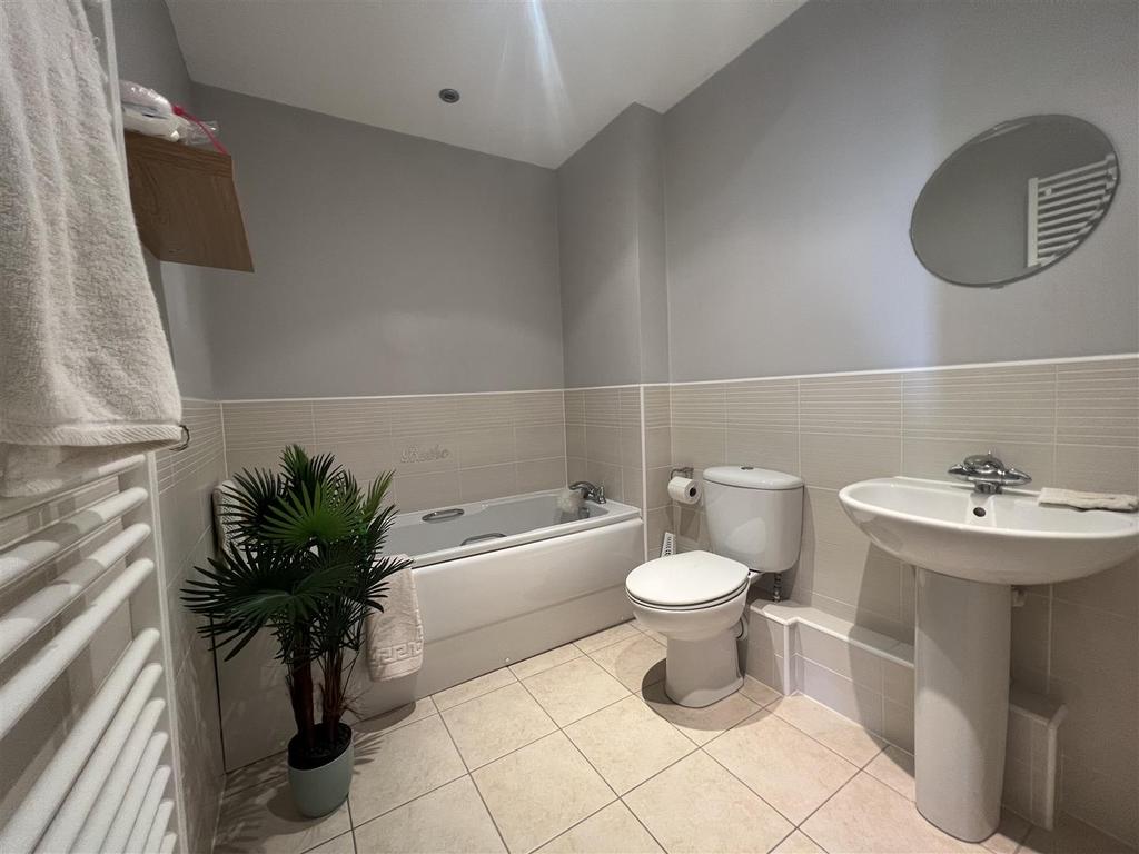 Family bathroom