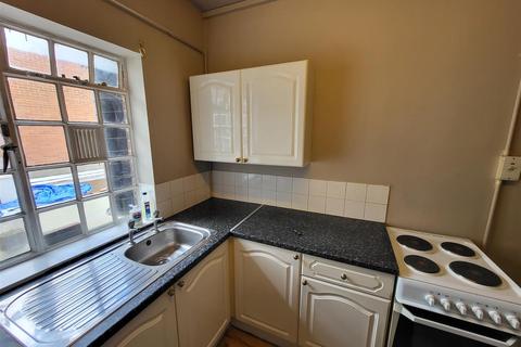 1 bedroom apartment to rent - Duncombe Street, Bletchley, Milton Keynes