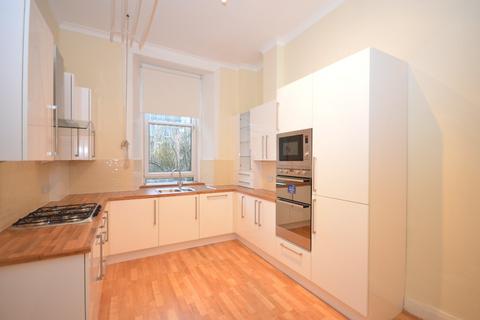 3 bedroom flat to rent, Roxburgh Street, Flat 1/1 , Dowanhill, Glasgow, G12 9BH