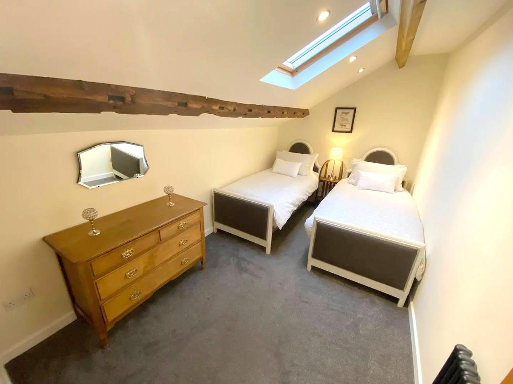 Second Bedroom.jpg