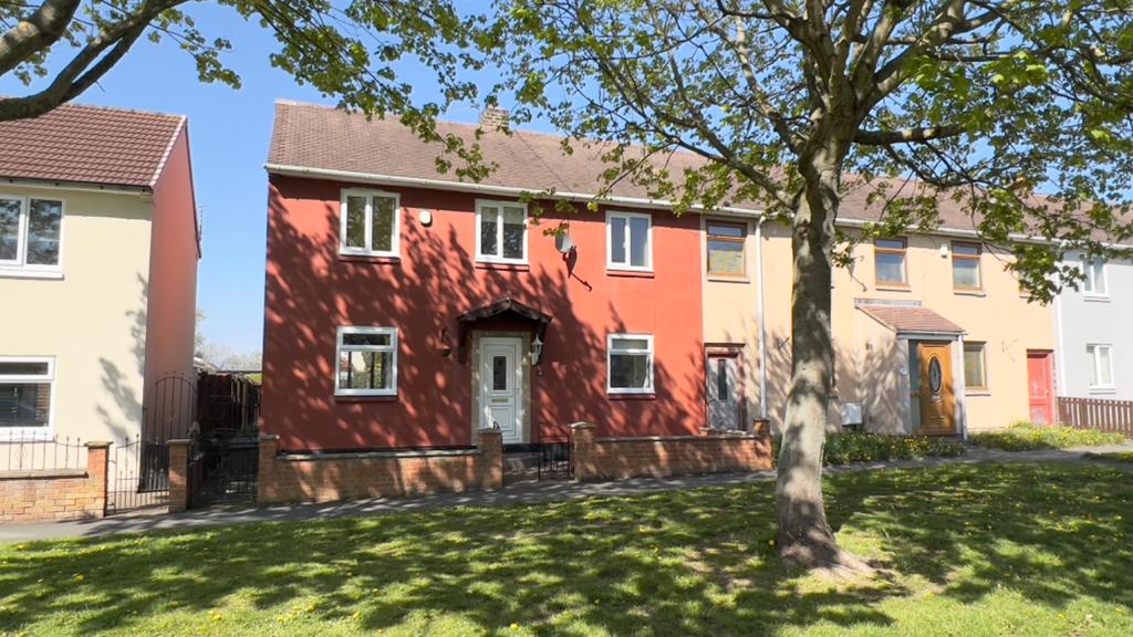 Gray Avenue, Sherburn Village, Durham 3 bed end of terrace house £135,000