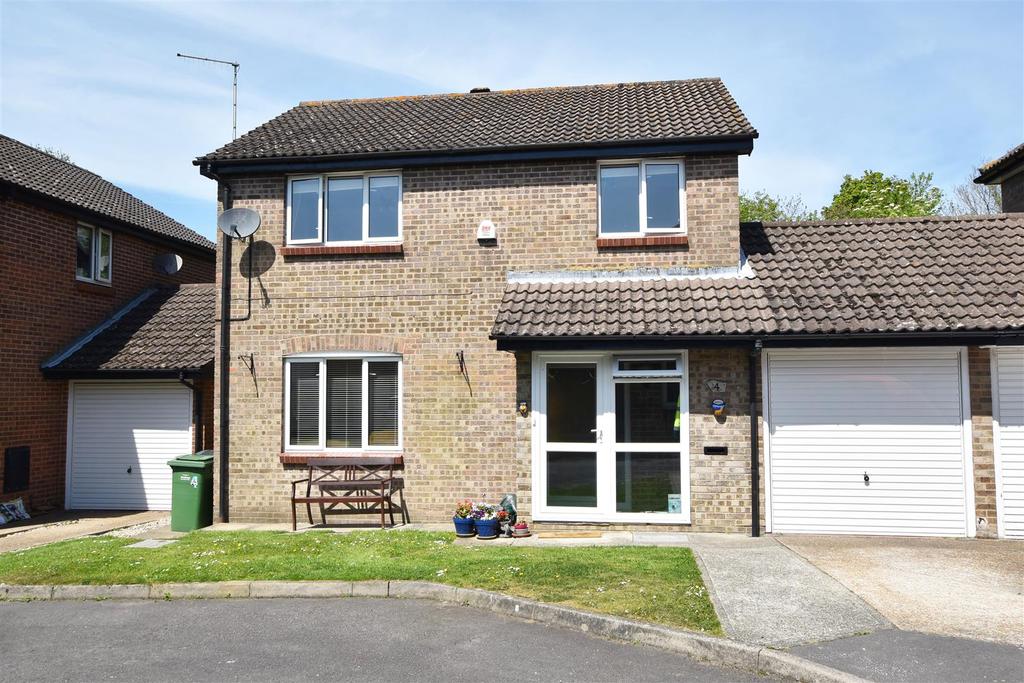 Burwash Close, Hastings 4 bed detached house £425,000