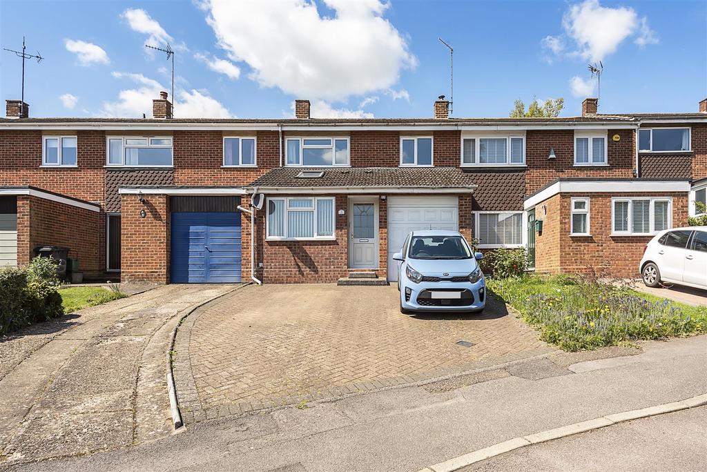 Lindley Close, Harpenden 3 bed terraced house £575,000