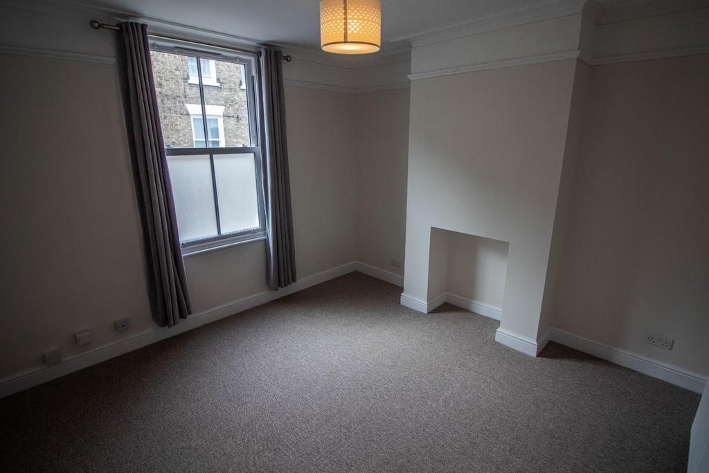 Norwich Street, Cambridge 1 bed apartment £1,300 pcm (£300 pw)