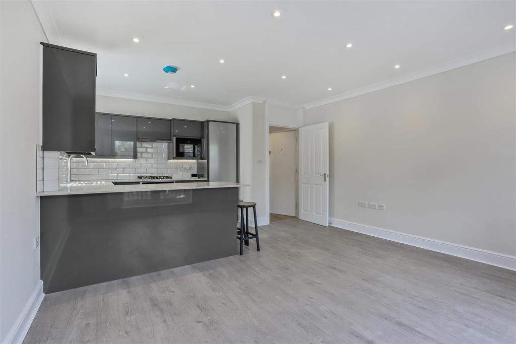 FLAT 3 Pentagon House, 16 Mill Lane, SM5 20.jpg