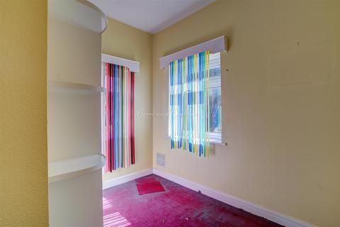 96 Colcot Road, Barry, CF62 8HP