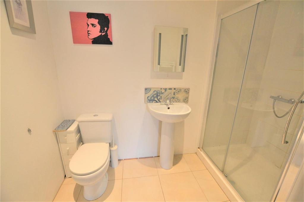 En suite.jpg